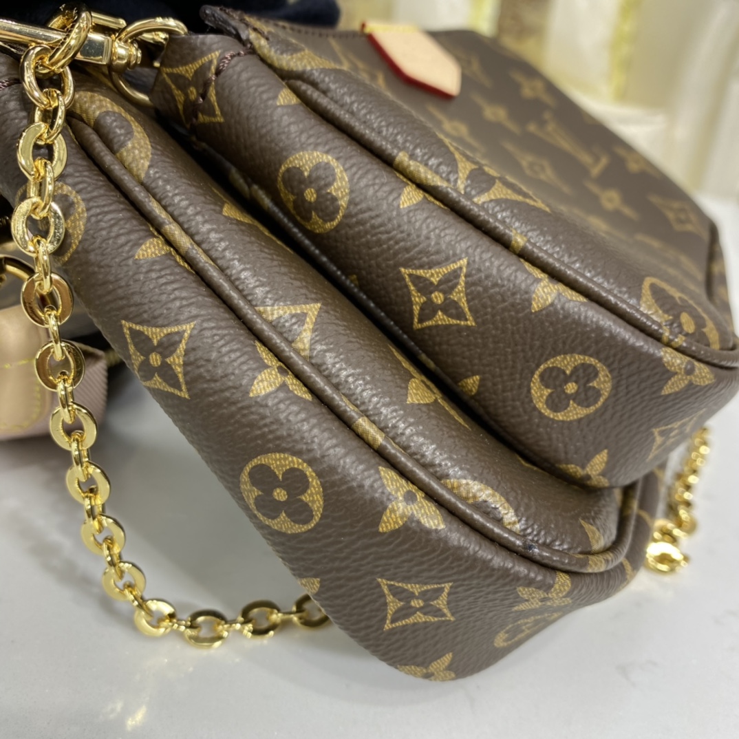 Louis Vuitton MULTI POCHETTE ACCESSOIRES Monogram M44840